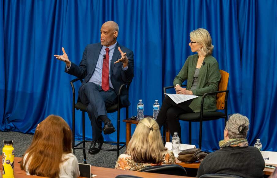 Mizell Stewart III speaks at Kent State University